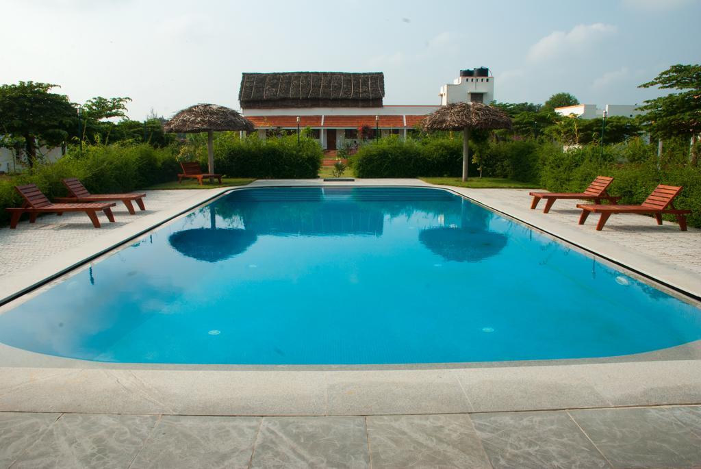 The Mountain Retreat Hotel Tiruvannamalai Exterior photo