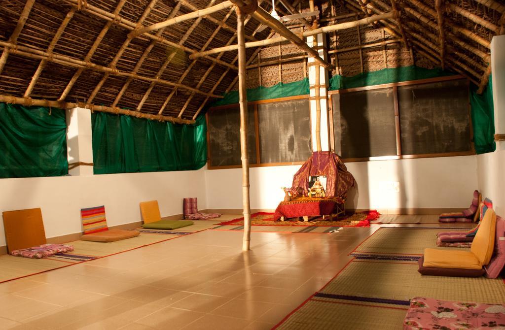 The Mountain Retreat Hotel Tiruvannamalai Exterior photo