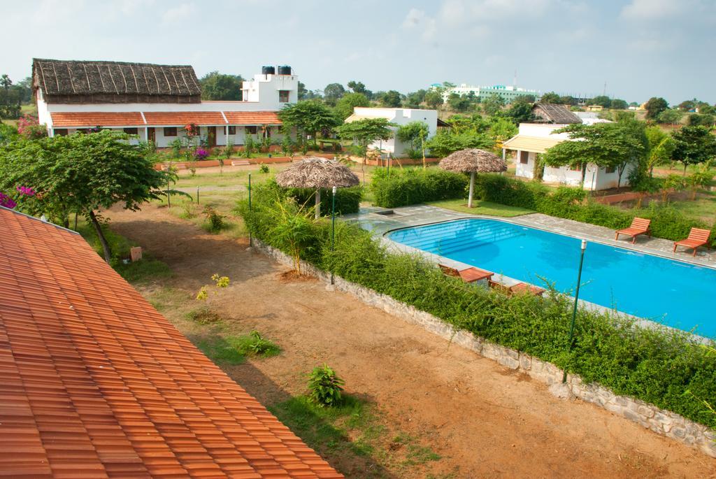 The Mountain Retreat Hotel Tiruvannamalai Exterior photo