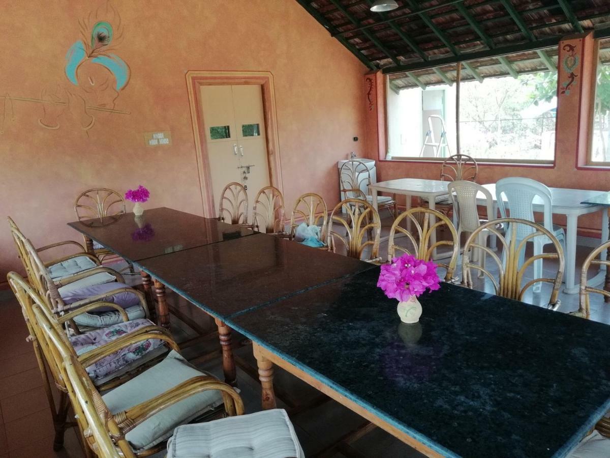 The Mountain Retreat Hotel Tiruvannamalai Exterior photo