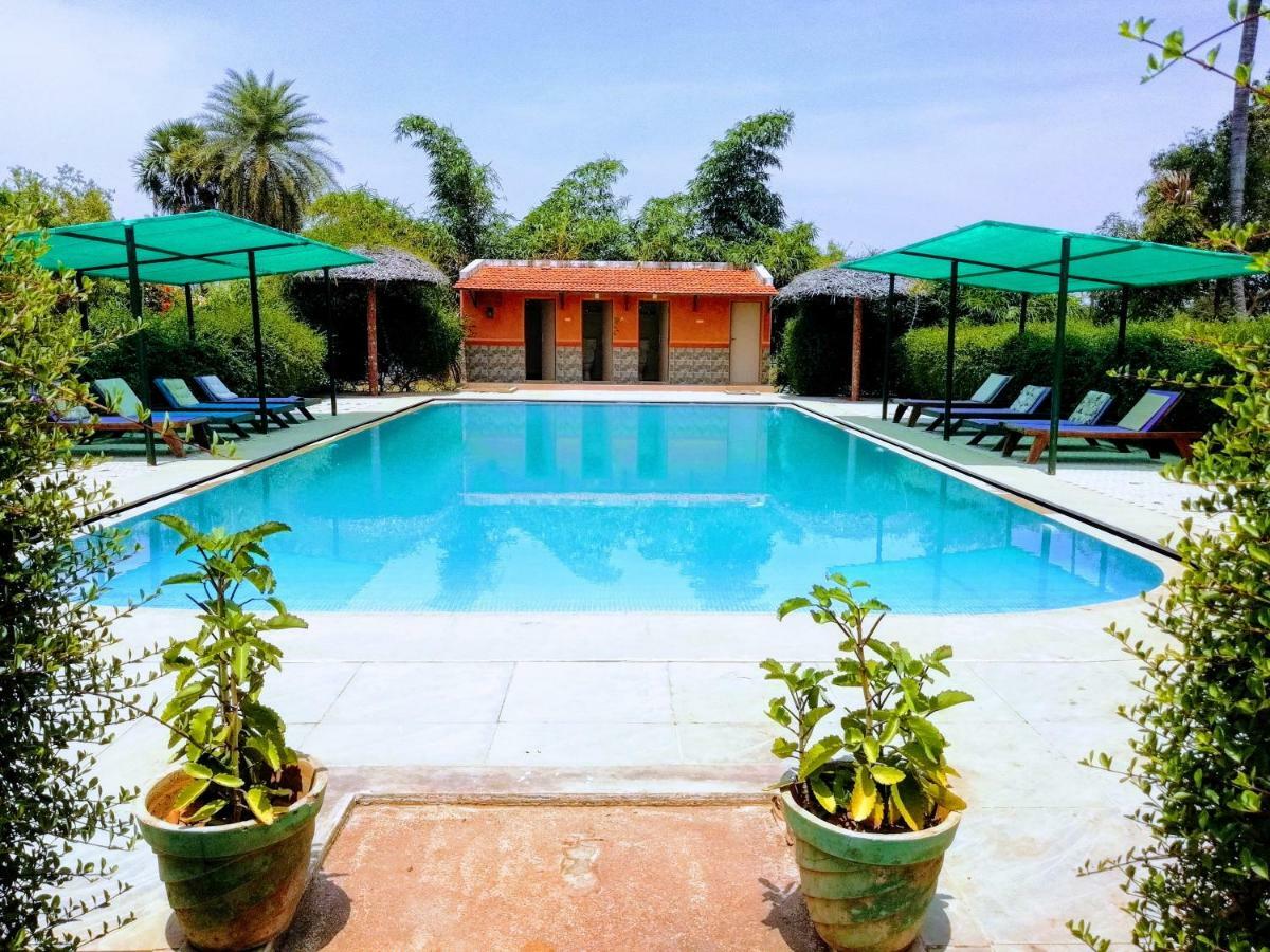 The Mountain Retreat Hotel Tiruvannamalai Exterior photo